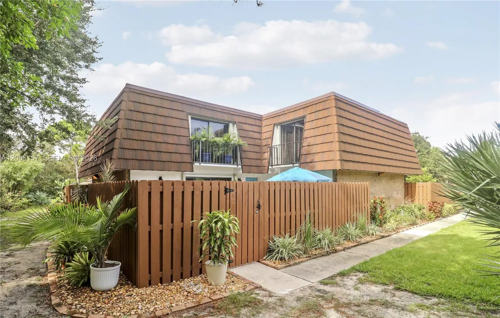 5606 SE Riverboat Dr Stuart, FL 34997