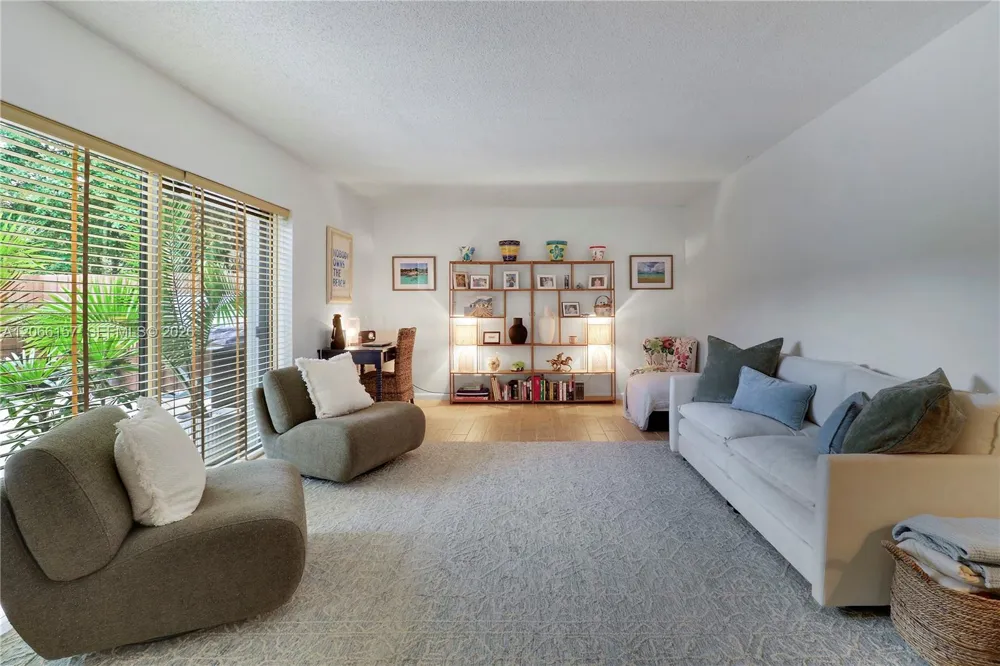 5606 SE Riverboat Dr Stuart, FL 34997