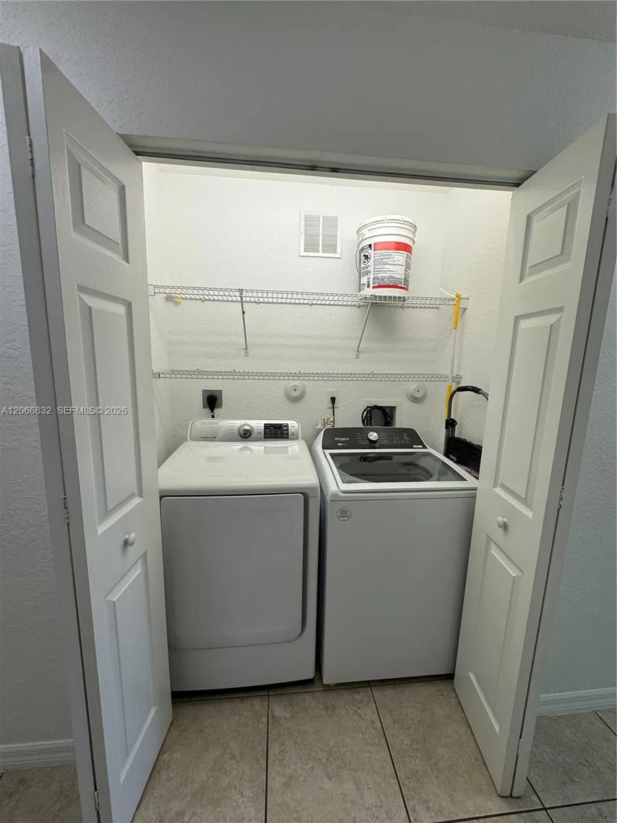 10885 NW 89th Ter #113 Doral, FL 33178