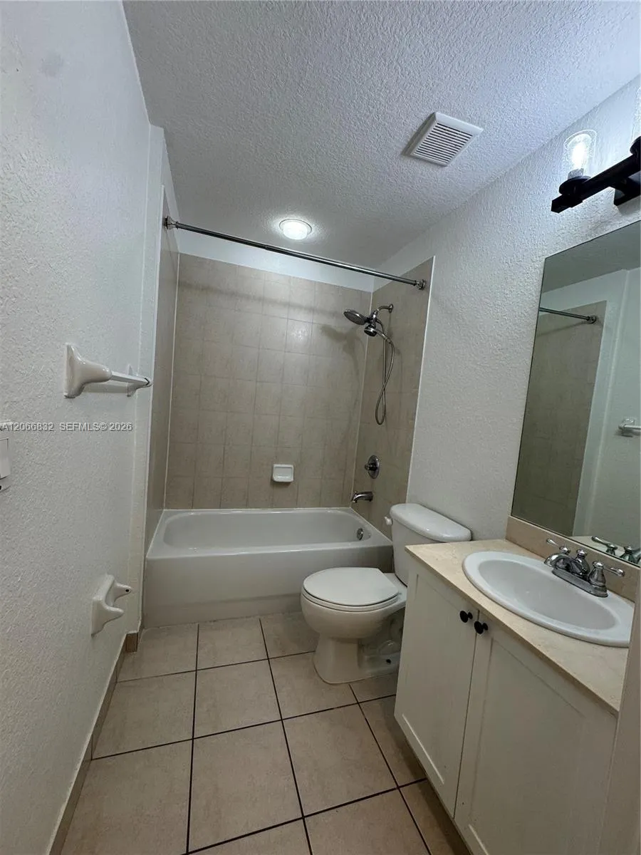 10885 NW 89th Ter #113 Doral, FL 33178