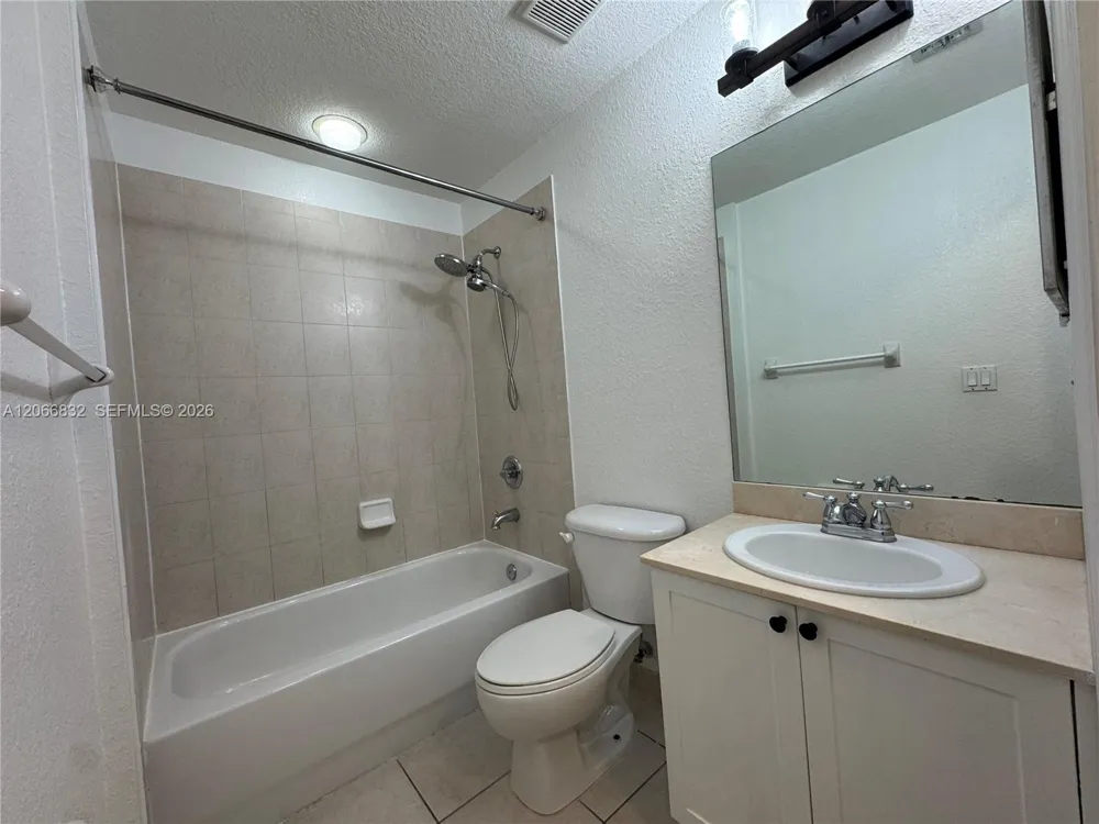 10885 NW 89th Ter #113 Doral, FL 33178