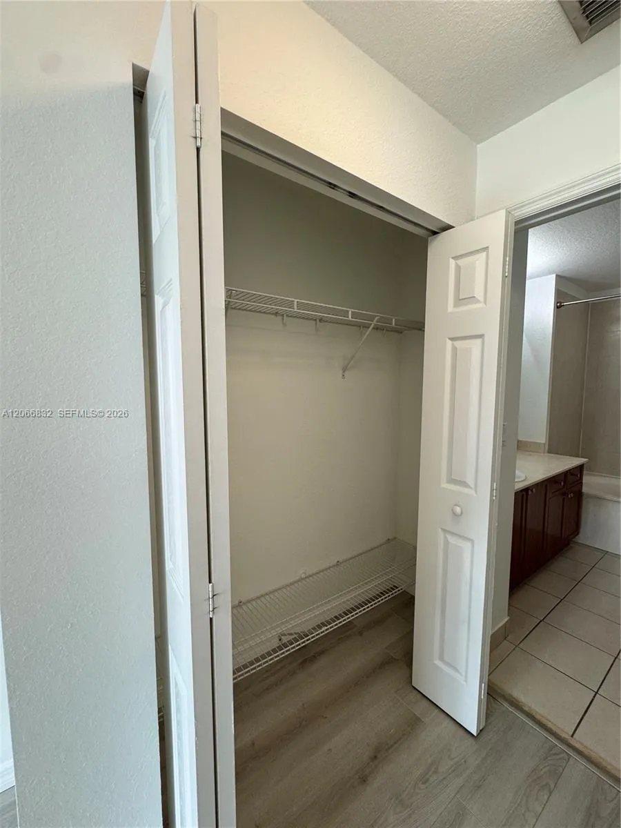 10885 NW 89th Ter #113 Doral, FL 33178
