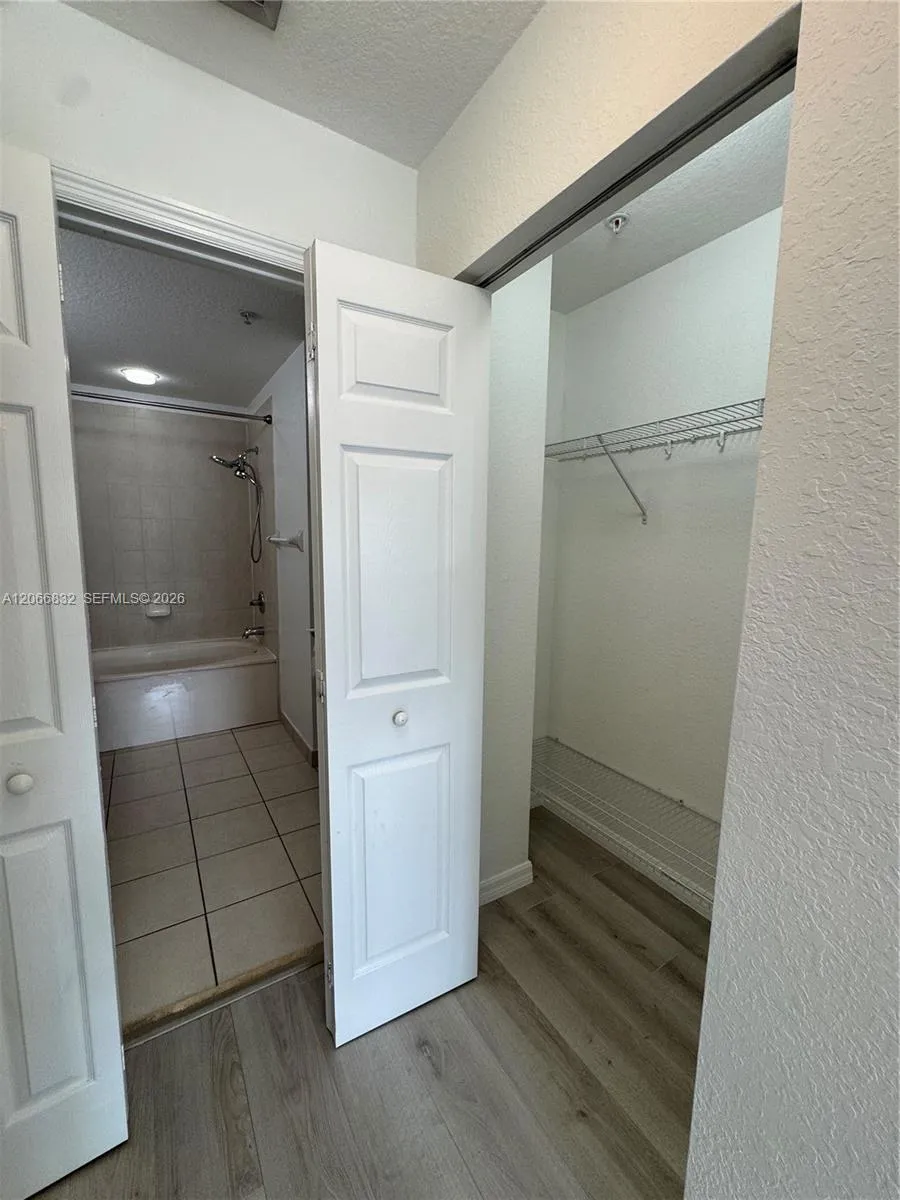 10885 NW 89th Ter #113 Doral, FL 33178