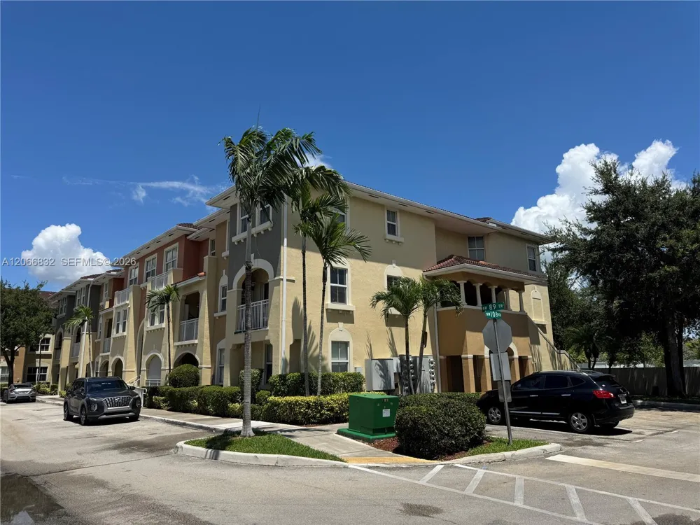 10885 NW 89th Ter #113 Doral, FL 33178