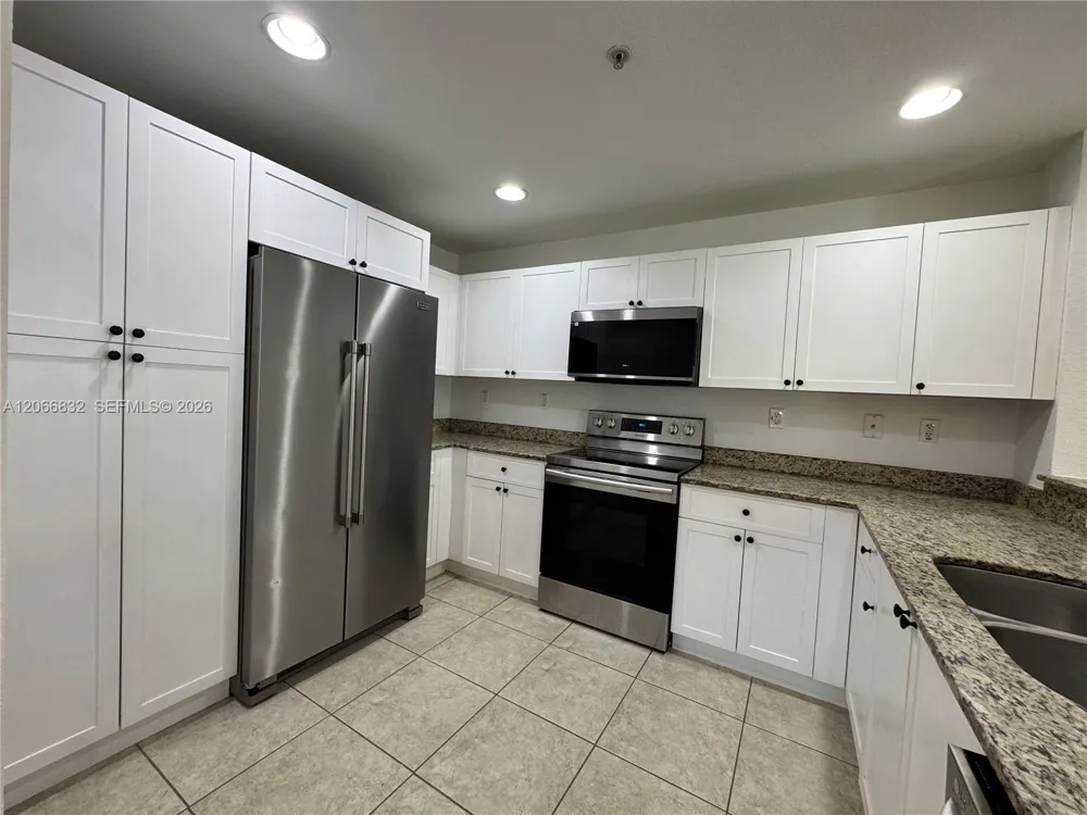 10885 NW 89th Ter #113 Doral, FL 33178