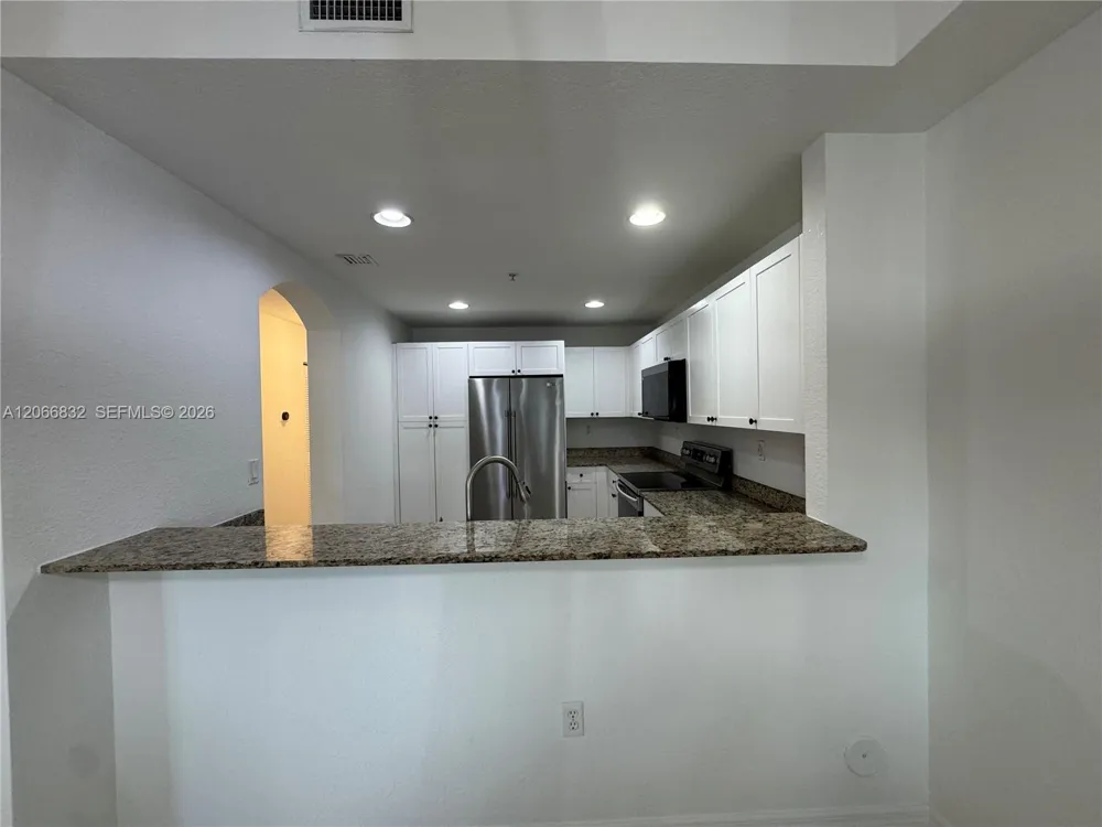 10885 NW 89th Ter #113 Doral, FL 33178