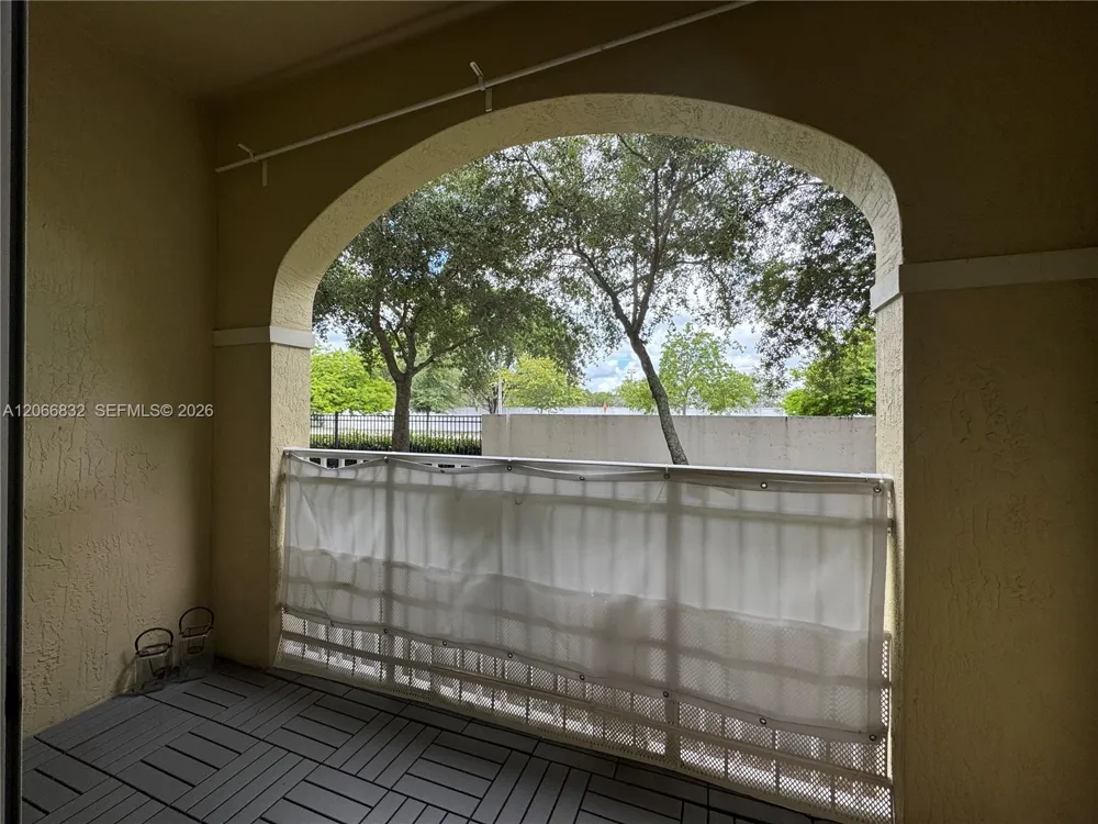 10885 NW 89th Ter #113 Doral, FL 33178