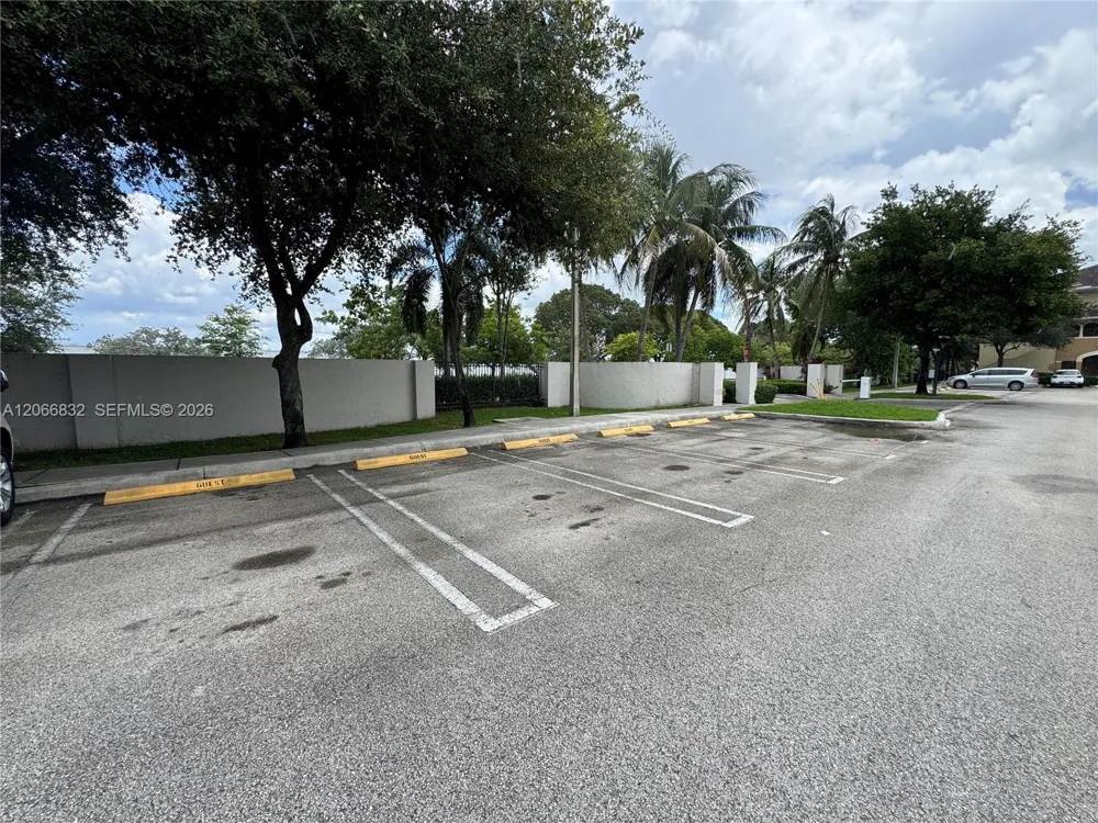 10885 NW 89th Ter #113 Doral, FL 33178