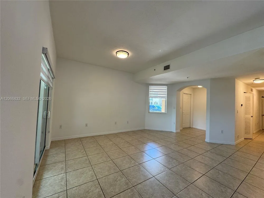 10885 NW 89th Ter #113 Doral, FL 33178