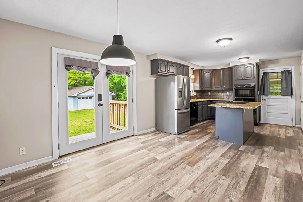1243 Sycamore Street Young Harris, GA 30582