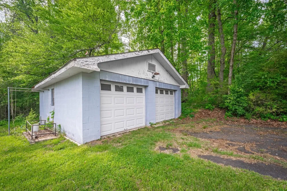 1243 Sycamore Street Young Harris, GA 30582