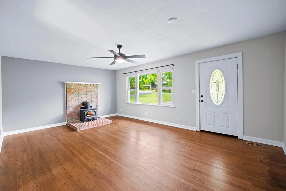 1243 Sycamore Street Young Harris, GA 30582