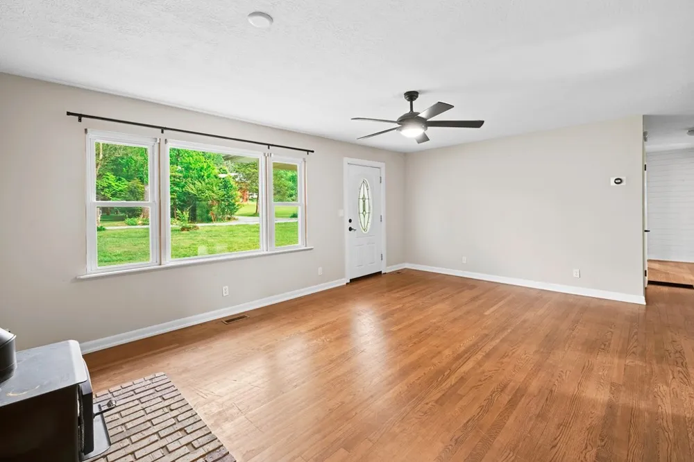 1243 Sycamore Street Young Harris, GA 30582
