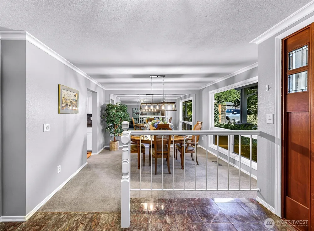 18811 SE 44th Way Issaquah, WA 98027