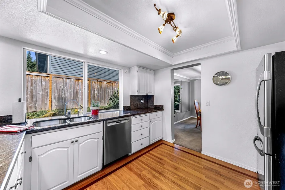 18811 SE 44th Way Issaquah, WA 98027