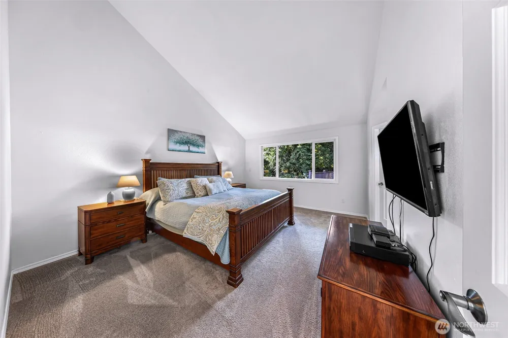 18811 SE 44th Way Issaquah, WA 98027