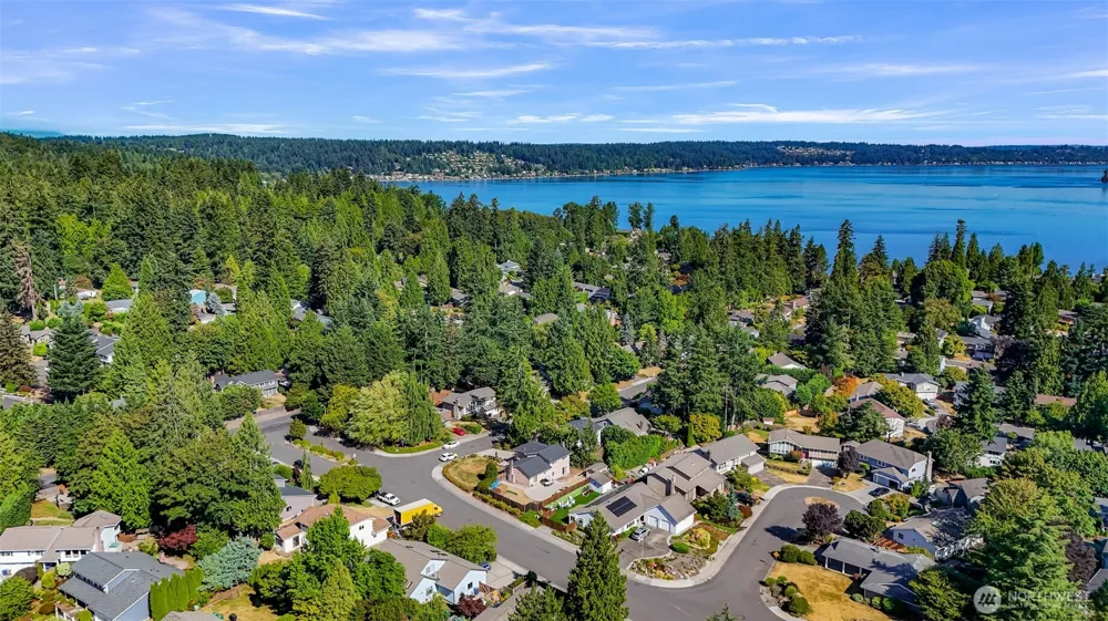 18811 SE 44th Way Issaquah, WA 98027