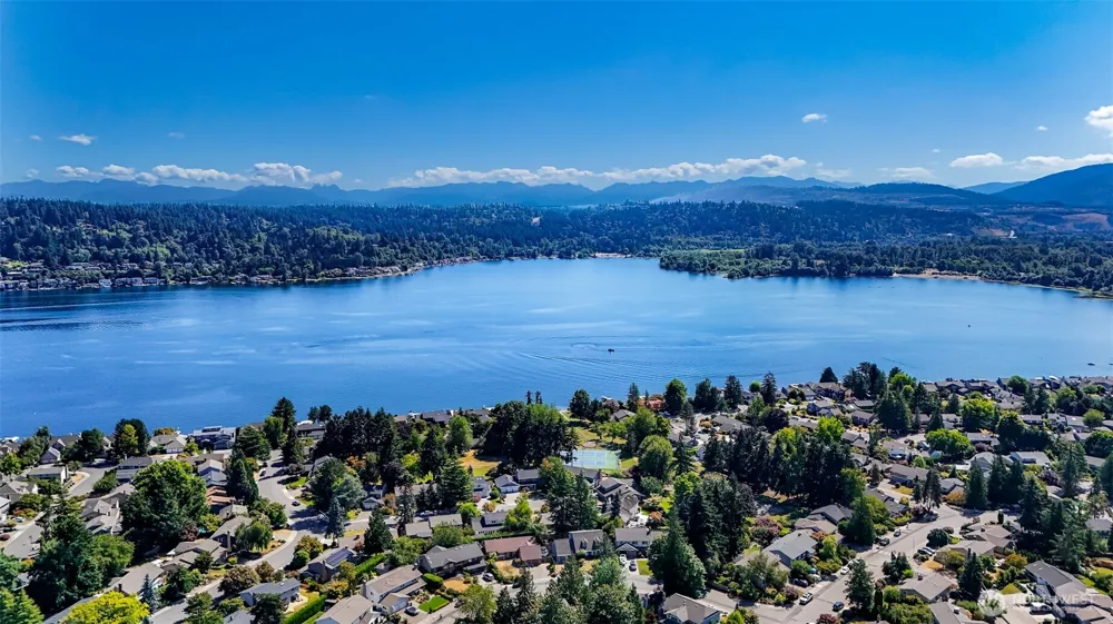 18811 SE 44th Way Issaquah, WA 98027