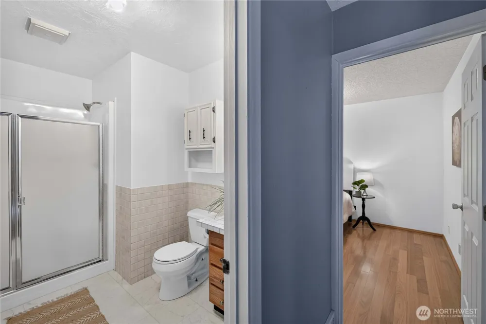 17432 Issaquah Hobart Road SE Issaquah, WA 98027