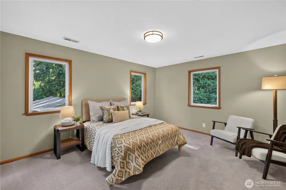 17432 Issaquah Hobart Road SE Issaquah, WA 98027