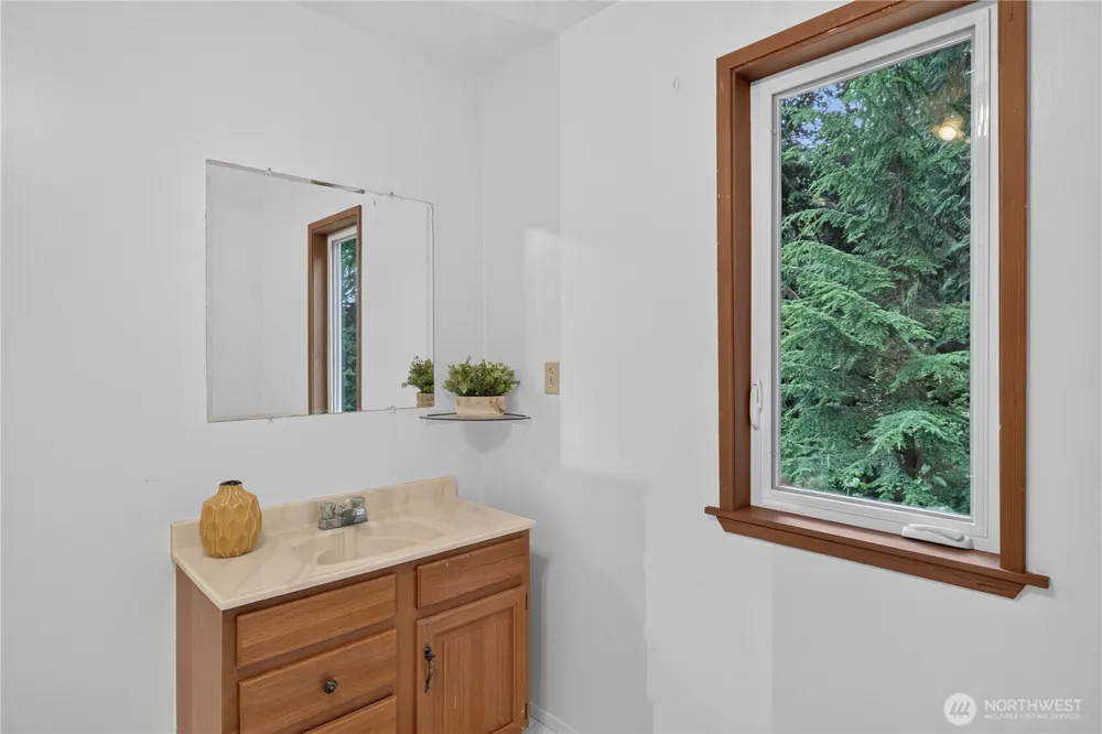 17432 Issaquah Hobart Road SE Issaquah, WA 98027