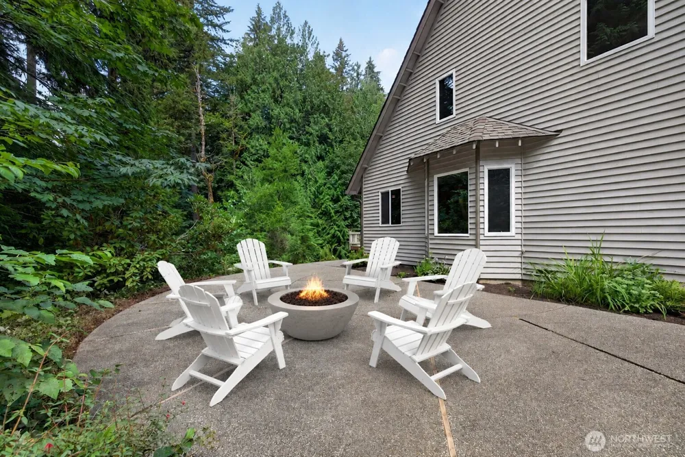 17432 Issaquah Hobart Road SE Issaquah, WA 98027