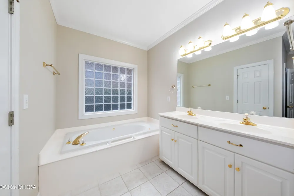 112 Covington Place Macon, GA 31210