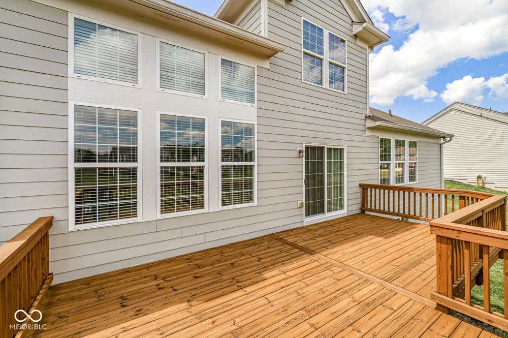 613 Hummingbird Drive Brownsburg, IN 46112