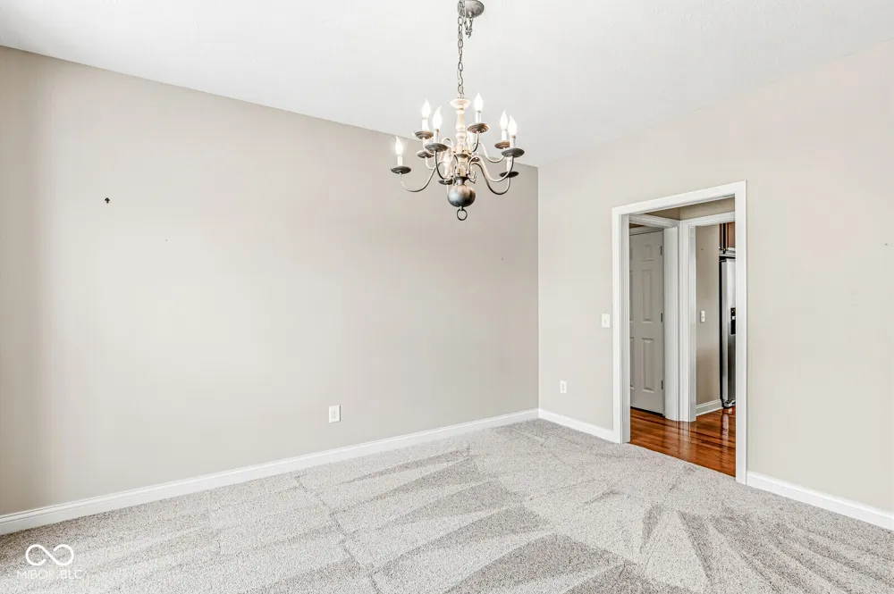 613 Hummingbird Drive Brownsburg, IN 46112