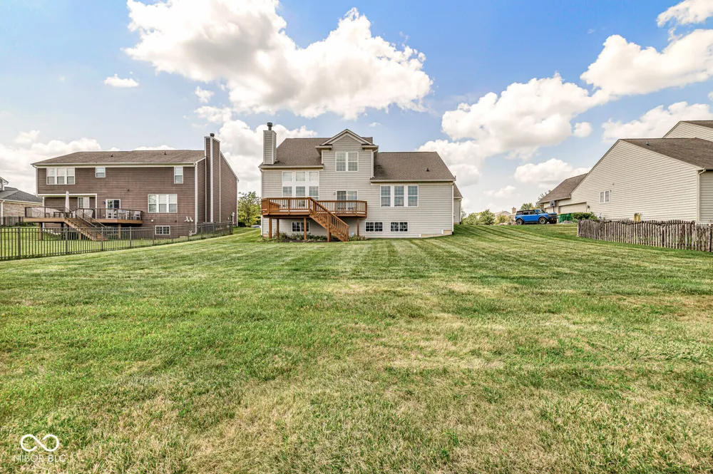 613 Hummingbird Drive Brownsburg, IN 46112