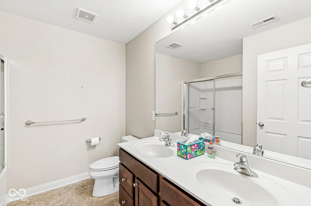 613 Hummingbird Drive Brownsburg, IN 46112