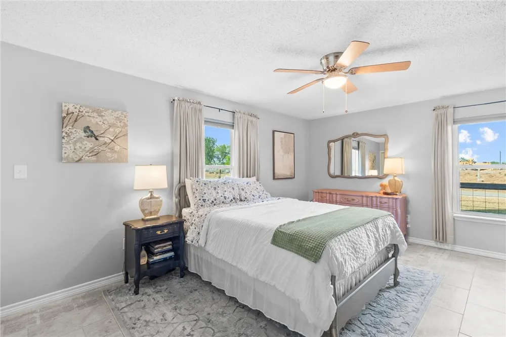 332 Elm Riviera, TX 78379