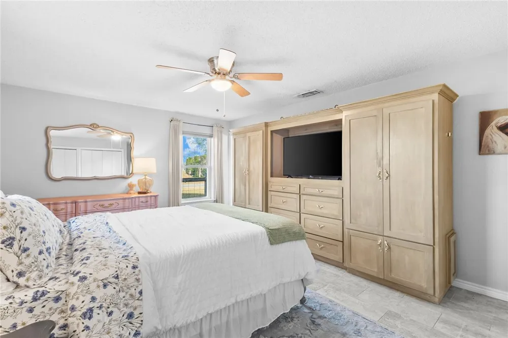 332 Elm Riviera, TX 78379