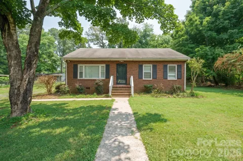 7122 Mallard Creek Road