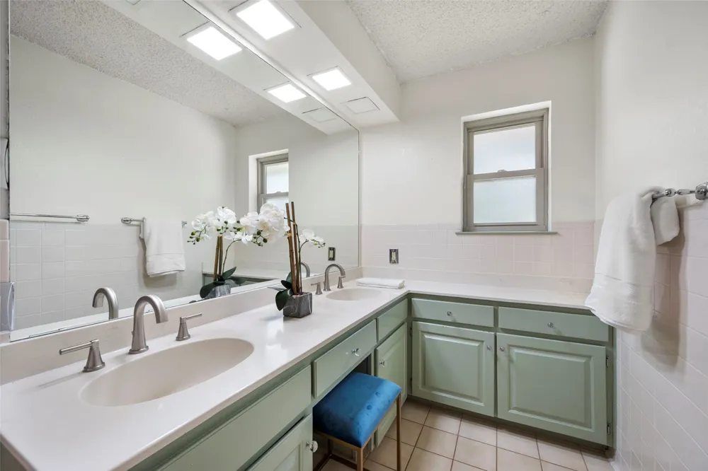 6409 Country Day Trail Benbrook, TX 76132
