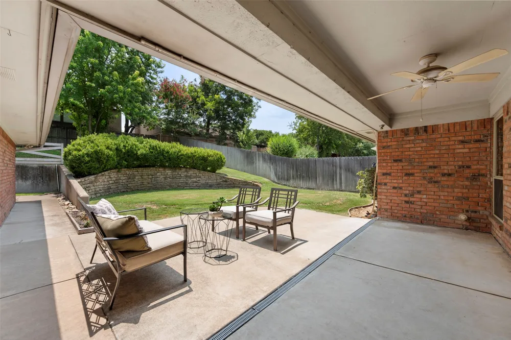 6409 Country Day Trail Benbrook, TX 76132