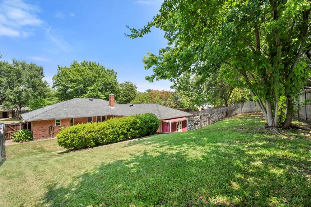 6409 Country Day Trail Benbrook, TX 76132