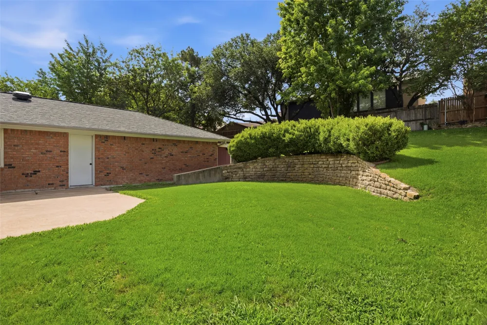 6409 Country Day Trail Benbrook, TX 76132