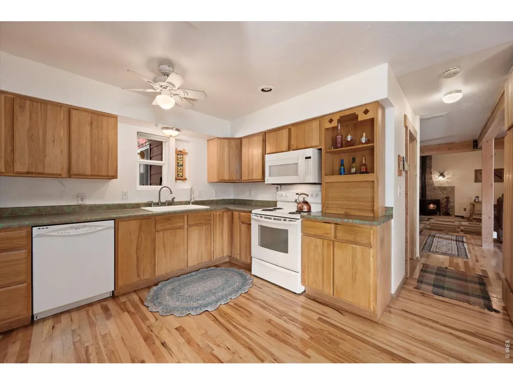 17391 W County Road 74e Red Feather Lakes, CO 80545