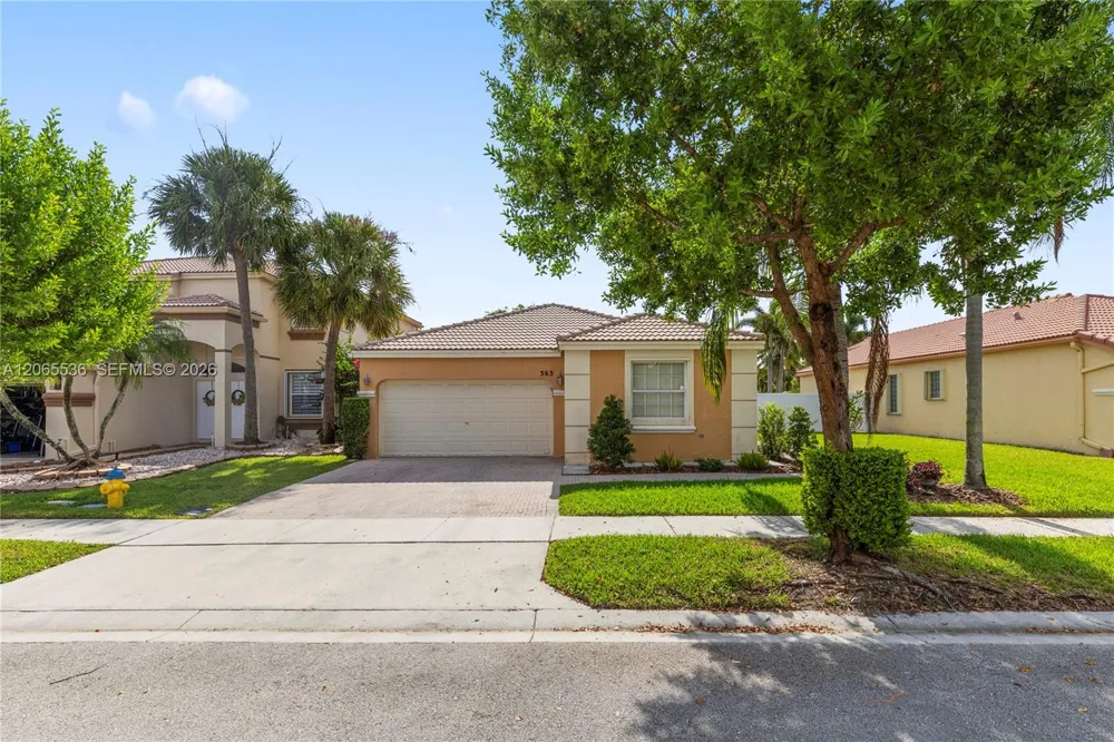 363 NW 158th Ave Pembroke Pines, FL 33028