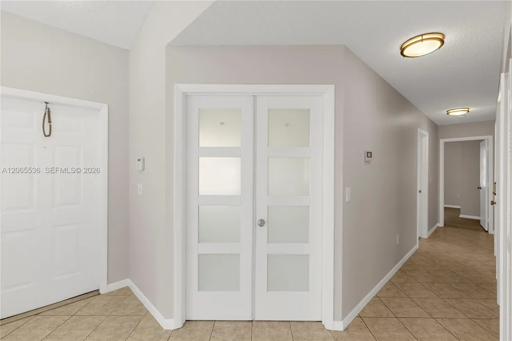 363 NW 158th Ave Pembroke Pines, FL 33028