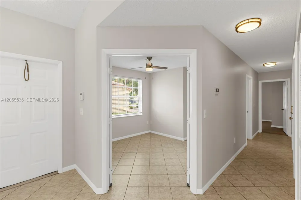 363 NW 158th Ave Pembroke Pines, FL 33028