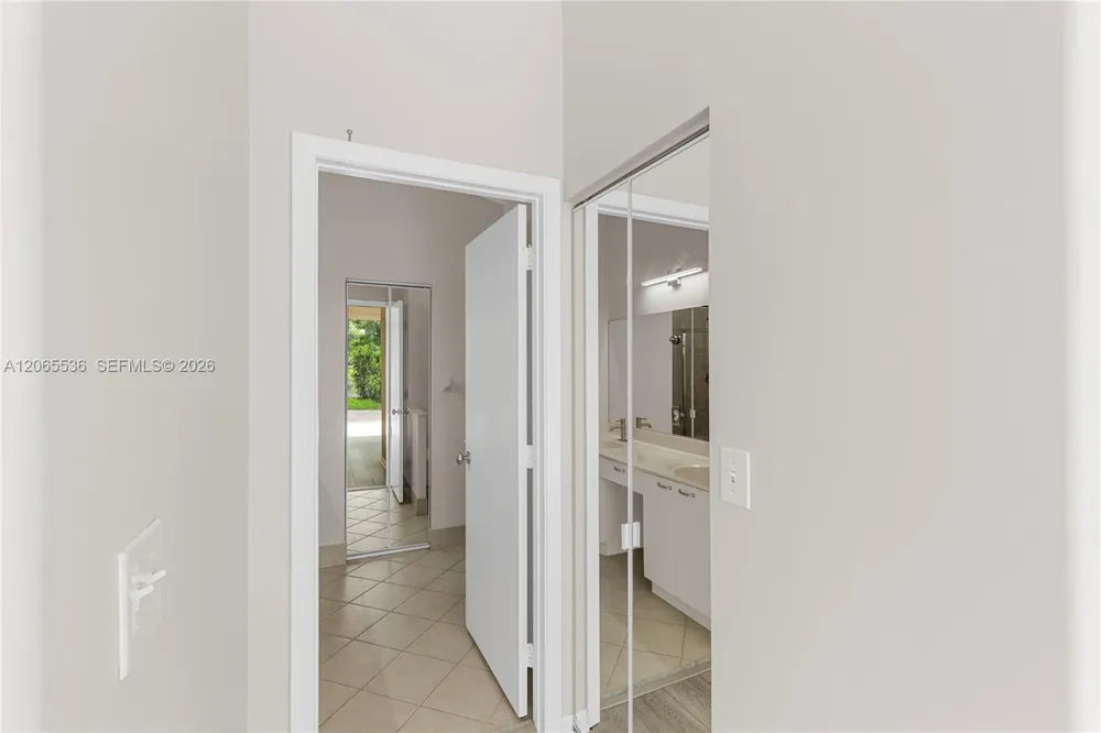 363 NW 158th Ave Pembroke Pines, FL 33028
