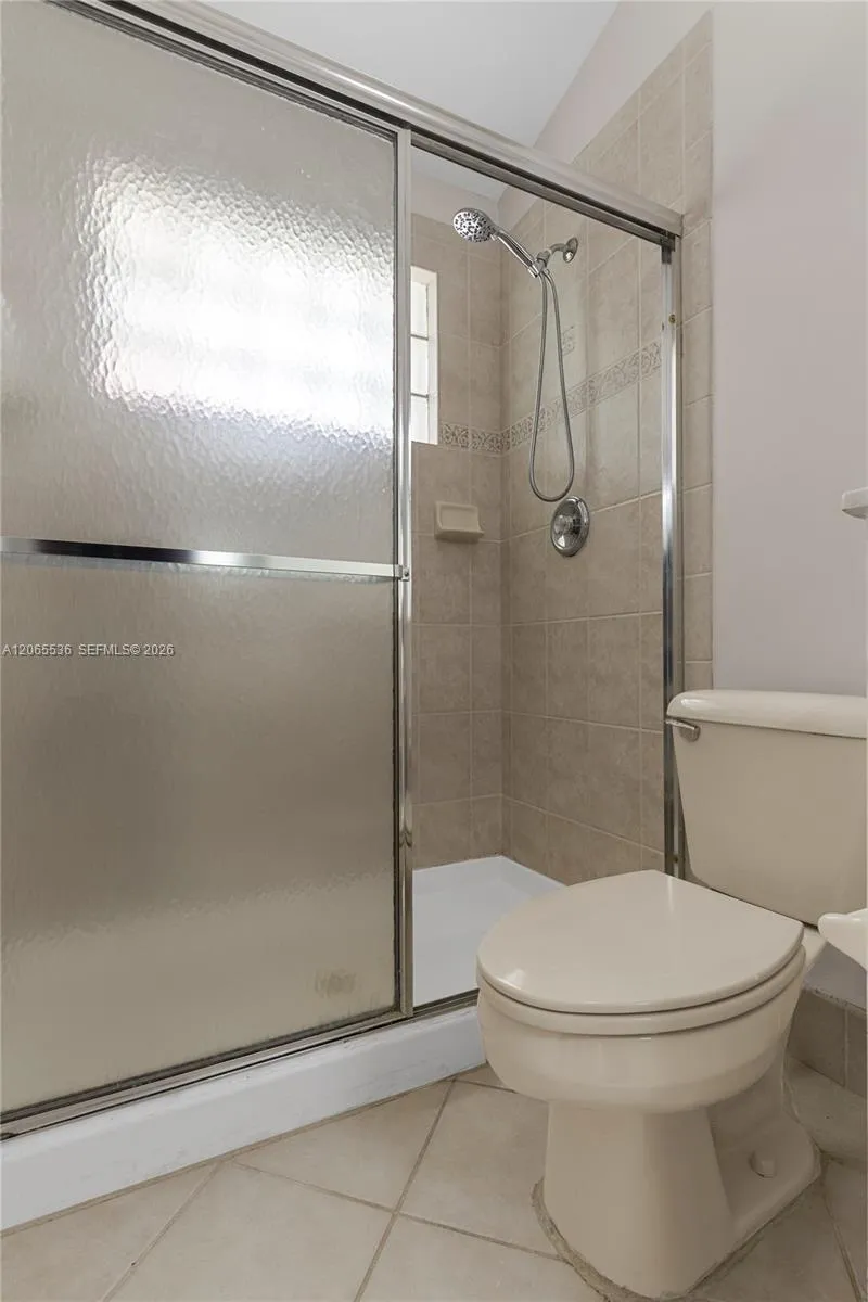 363 NW 158th Ave Pembroke Pines, FL 33028