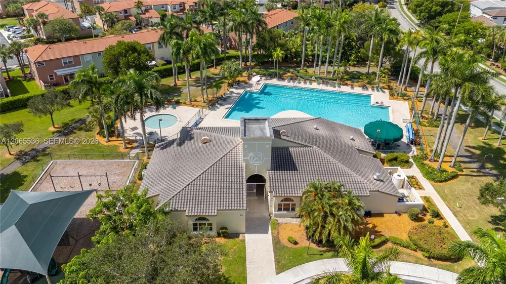 363 NW 158th Ave Pembroke Pines, FL 33028