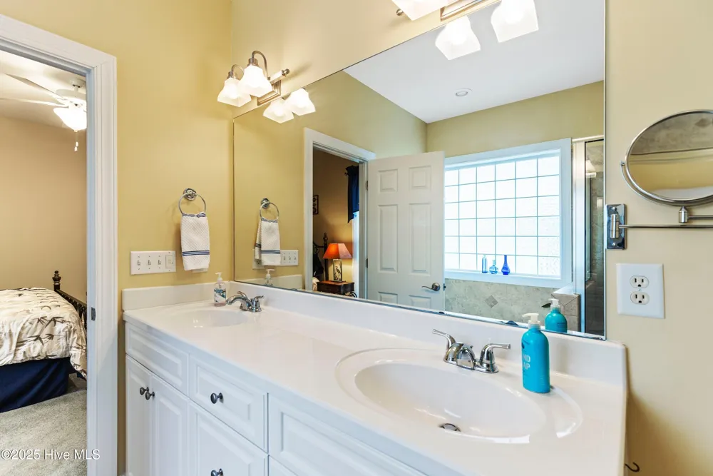 1504 Turnberry Lane SE Bolivia, NC 28422