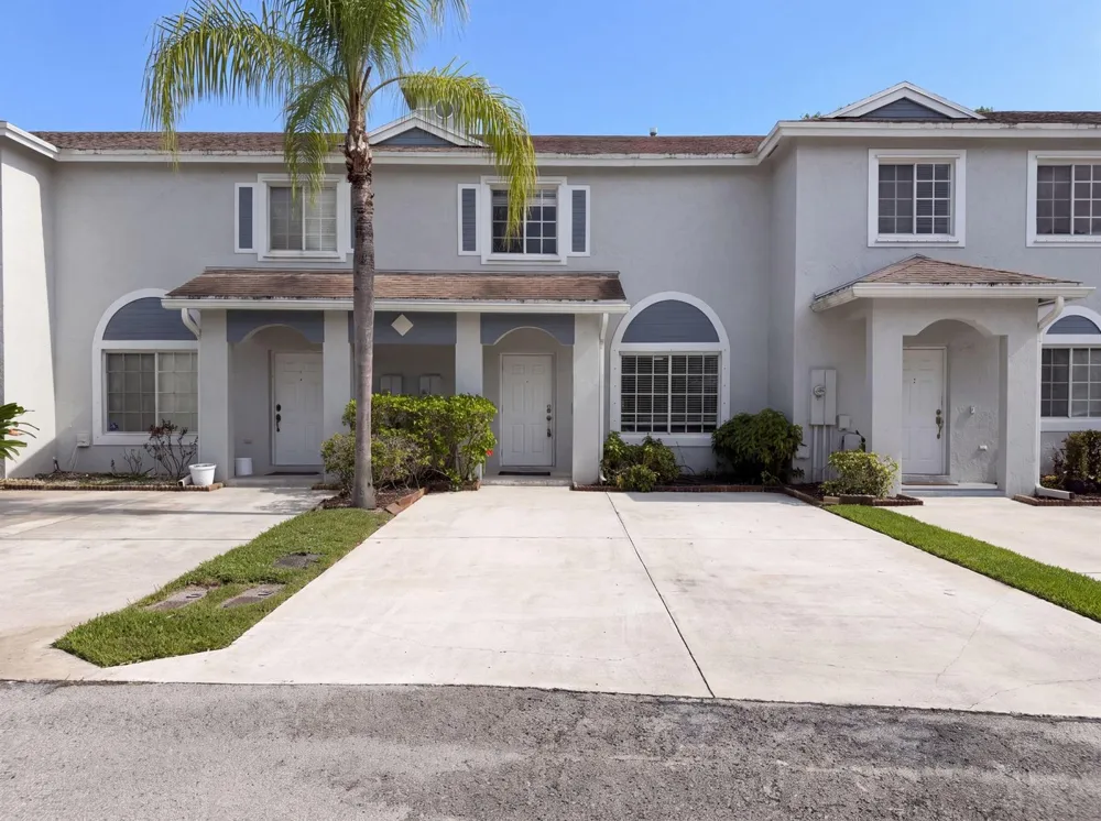 1480 47th Deerfield Beach, FL 33442