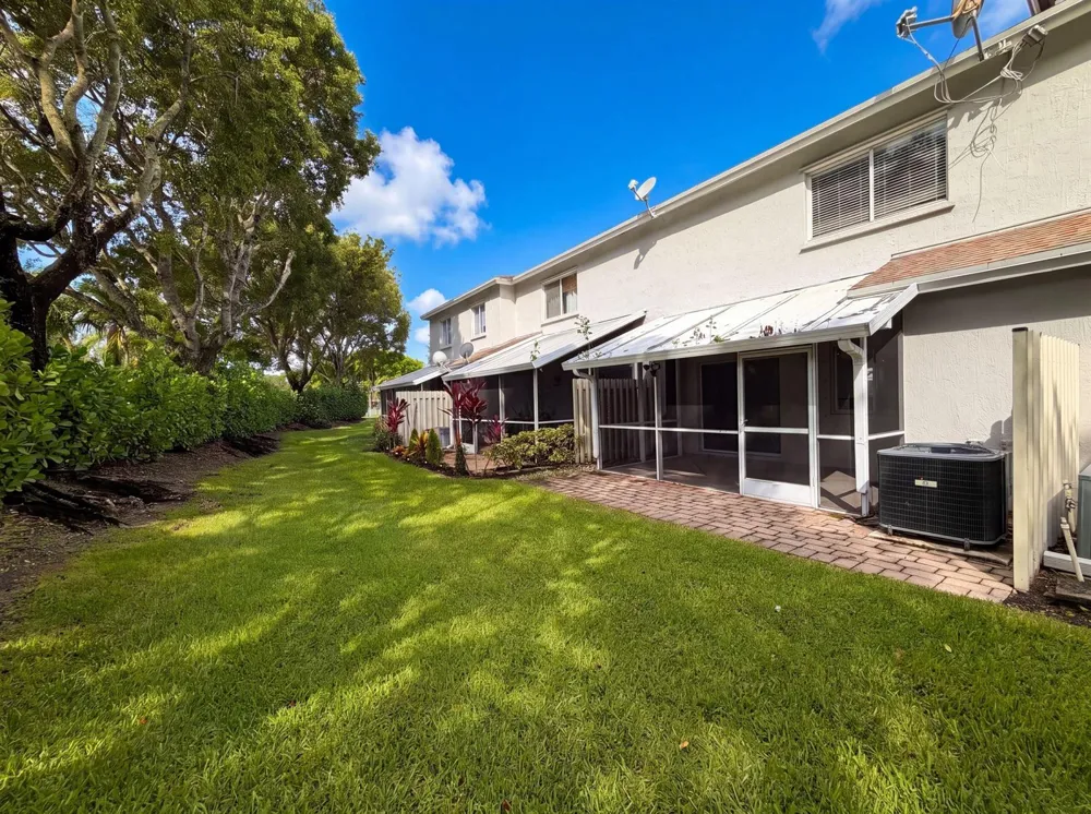 1480 47th Deerfield Beach, FL 33442