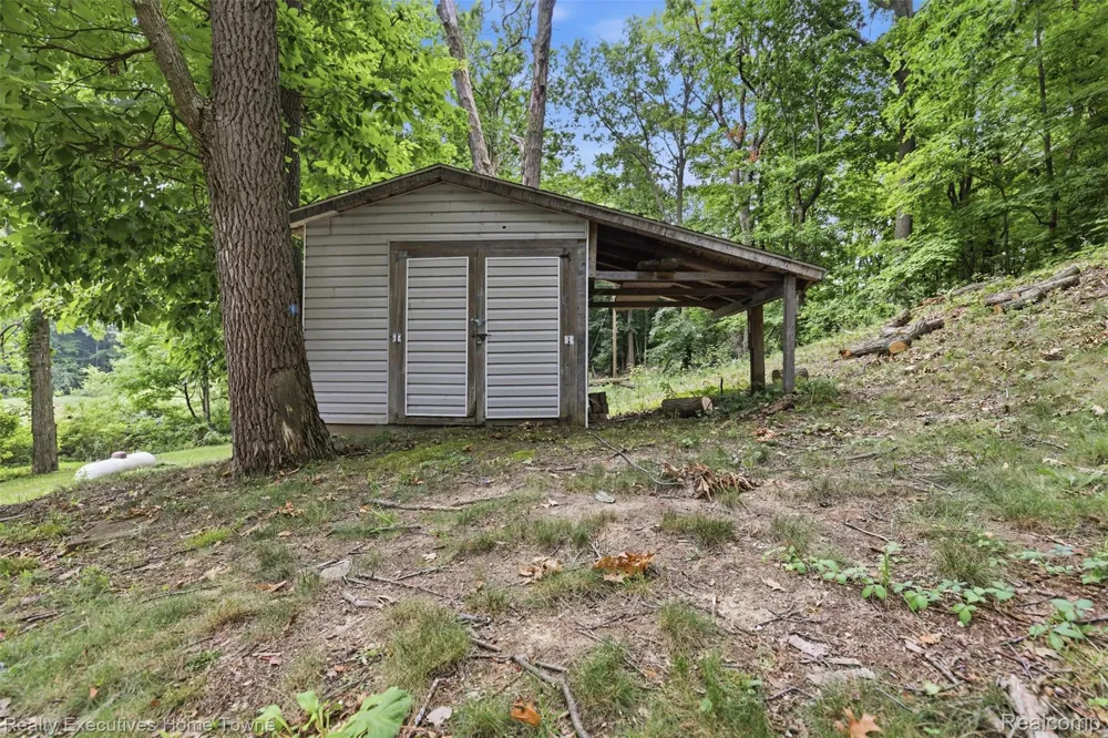 2665 Geneva Lake Drive Wayland Township, MI 49344