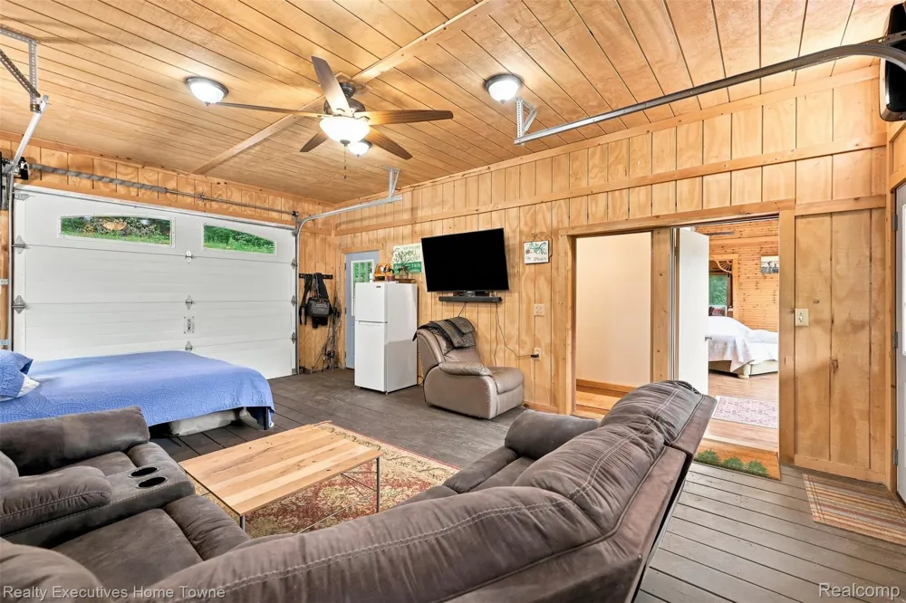 2665 Geneva Lake Drive Wayland Township, MI 49344